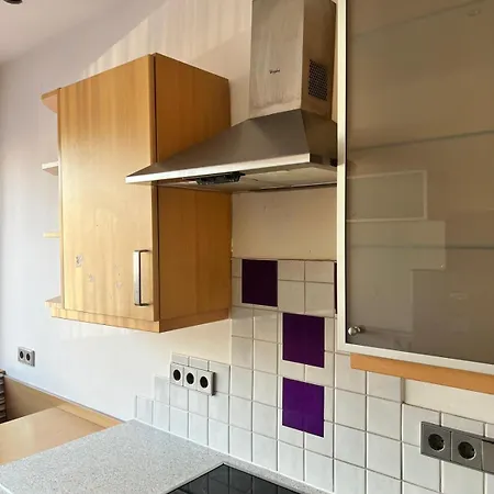 아파트 Mit Privater Werkstatt & 4-tonnen-hebebuehne 크니텔펠트